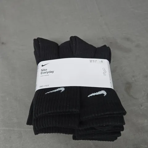 NIKE CREEW SOCK IN BLACK - X6 - SIZE 5-8