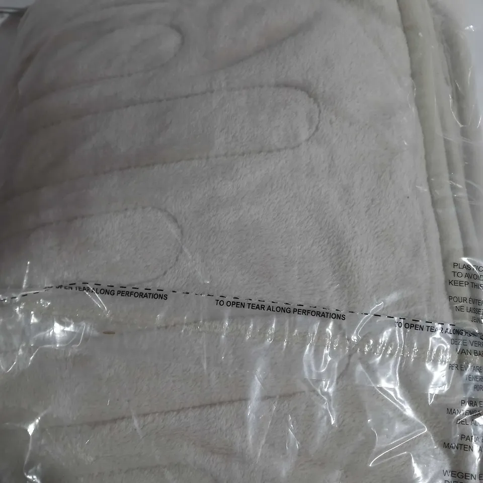 COZEE HOME VELVETSOFT HEATED THROW IN STONE 