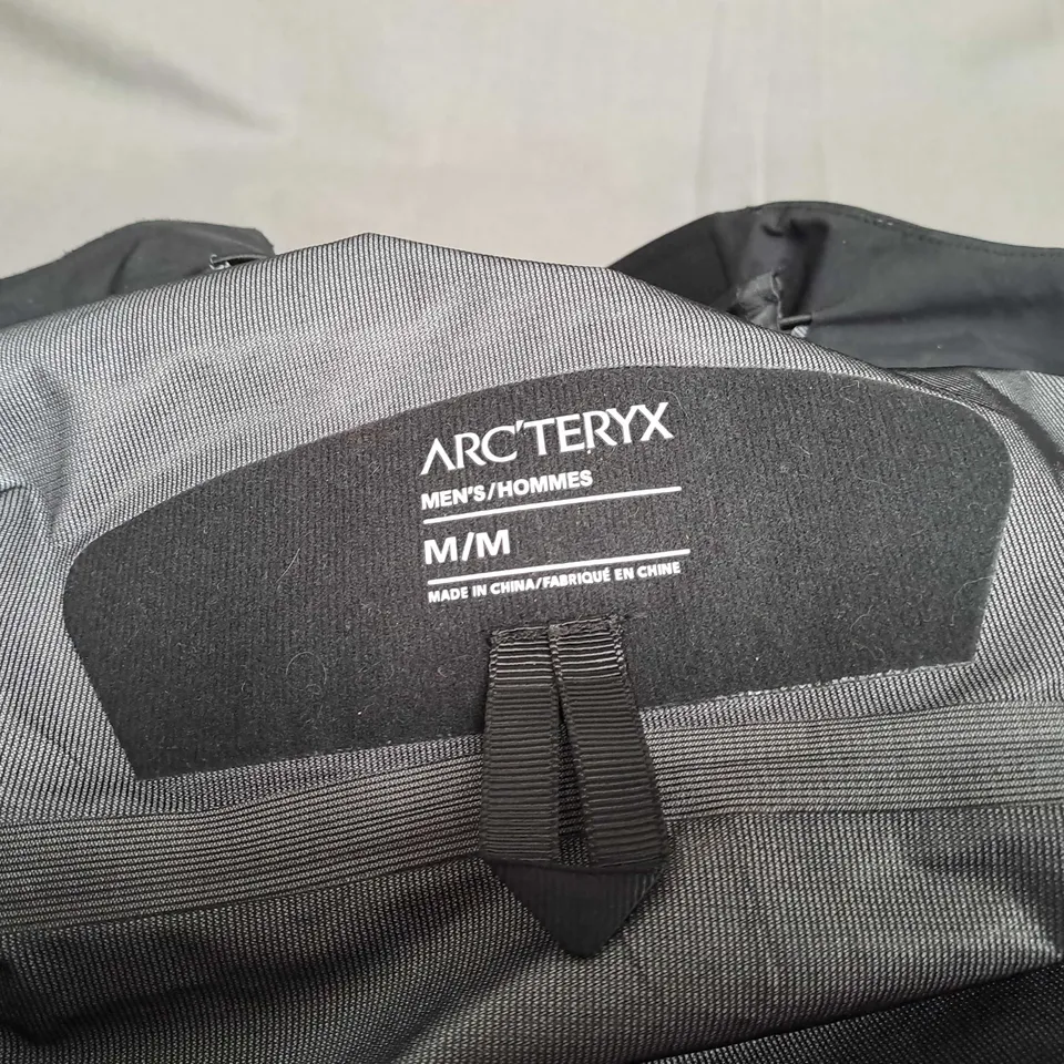 ARC'TERYX MENS BLACK COAT SIZE M