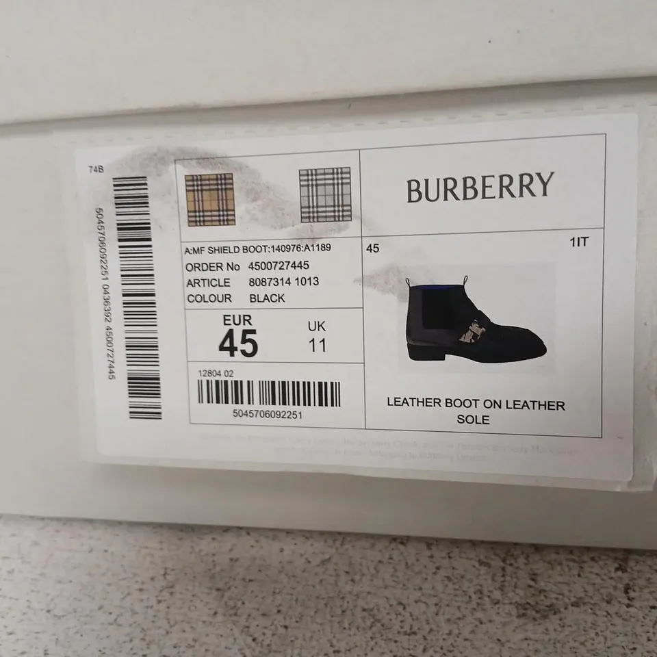 BURBERRY LEATHER ANKLE BOOTS – BLACK, UK 11 (EU 45) – LEATHER SOLE