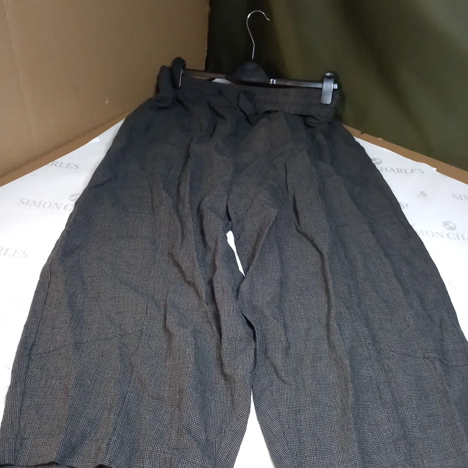 POETRY CHARCOAL PANTS SIZE 20