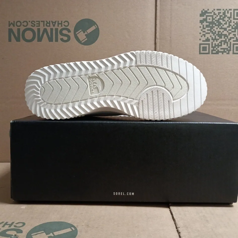 BOXED PAIR OF SOREL ONA AVE SLIP-ON TRAINERS IN WHITE SIZE UK 7