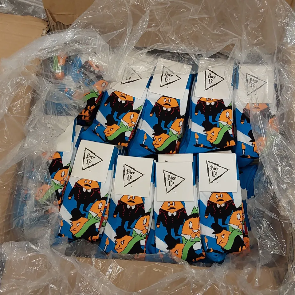 BOX OF APPROXIMATELY 360 PAIRS OF BRAND NEW BIER CO SOCKS (1 BOX)