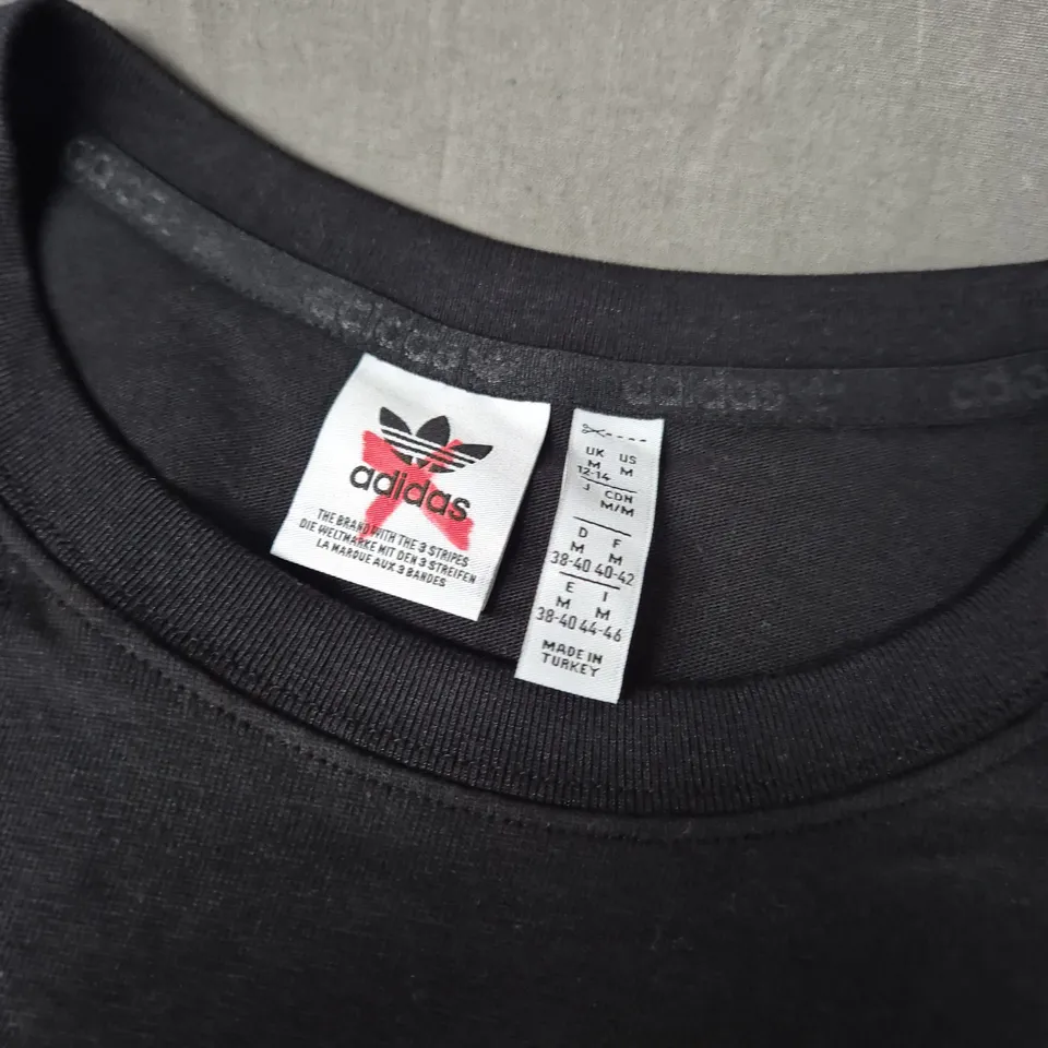ADIDAS ORIGINALS T-SHIRT – BLACK, CELEBRATE ORIGINALITY BACK PRINT, SIZE M