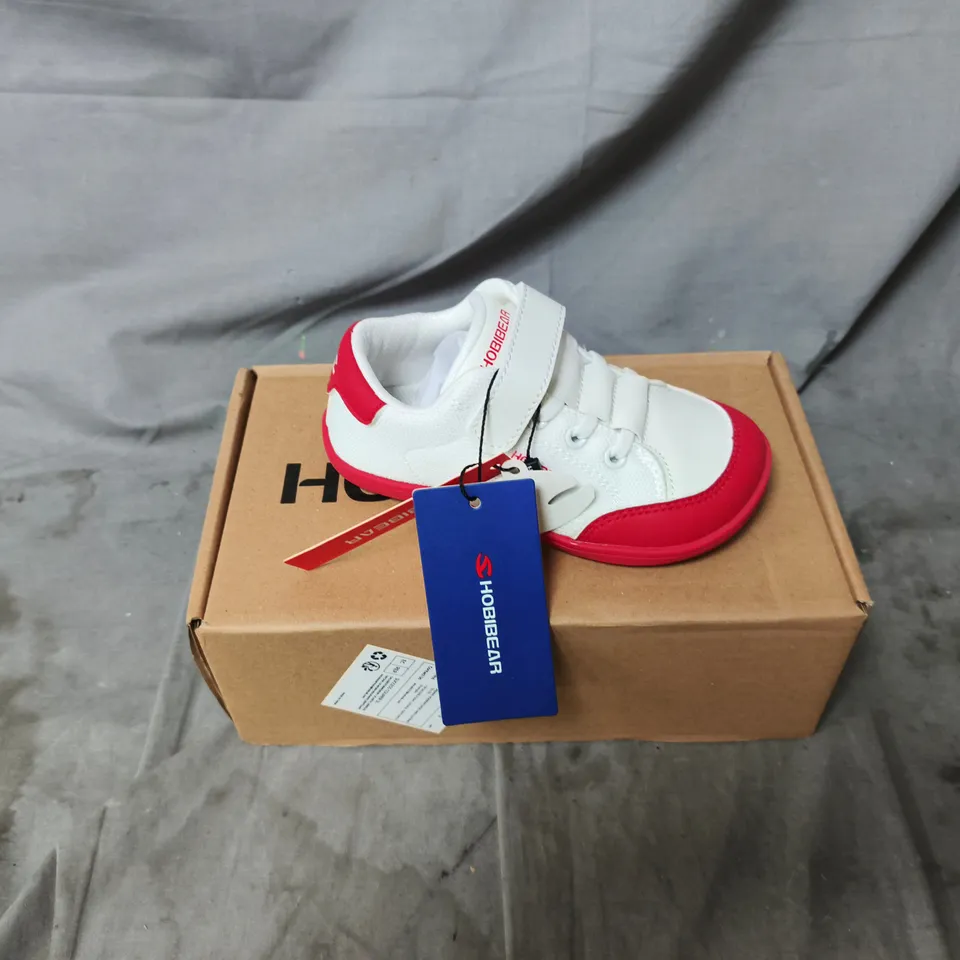 HOBIBEAR KIDS' WHITE & RED VELCRO TRAINERS – BOXED. SIZE EU 27