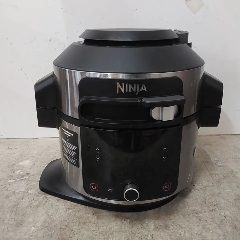 BOXED NINJA FOODI 11 IN 1 SMARTLID MULTI-COOKER (1 BOX)