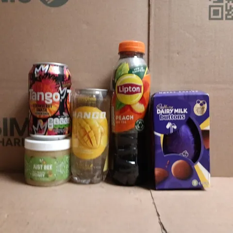 APPROXIMATELY 10 ASSORTED FOOD AND DRINK ITEMS TO INCLUDE TANGO, LIPTON, ETC