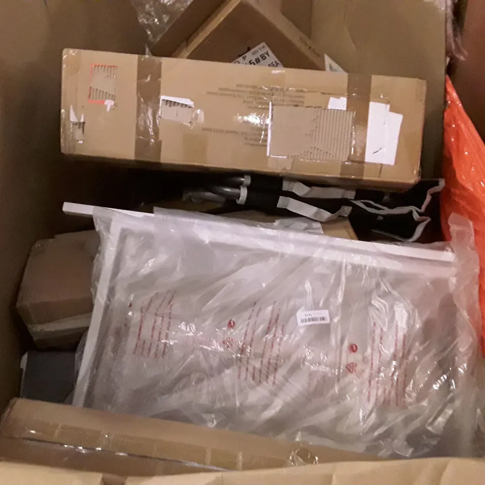 PALLET OF ASSORTED PRODUCTS INCLUDING FOLDABLE TABLE, HOMIDEC DRYING RACK, ROLLER BLINDS, WEED PICKER, FLOWER STAND