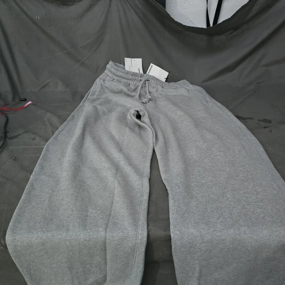BERSHKA BALLOON SWEATPANTS - GREY, UK L