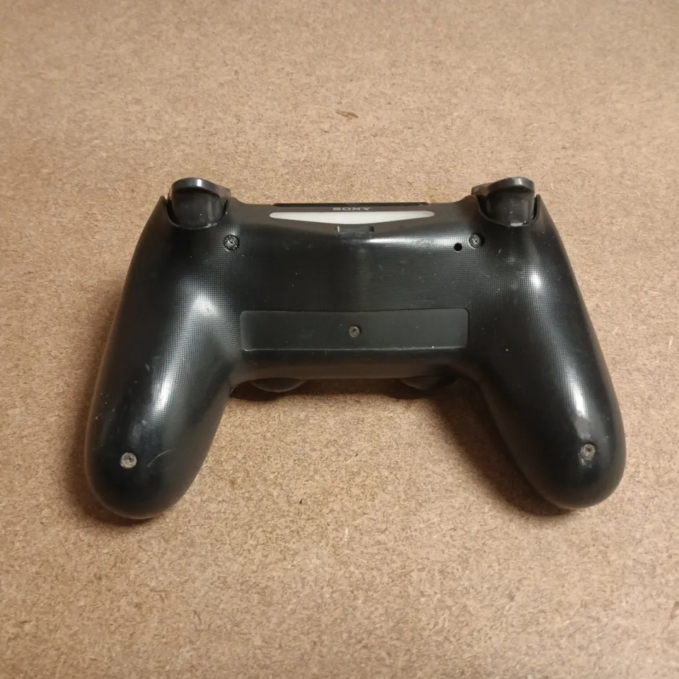 SONY PLAYSTATION 4 DUALSENSE WIRELESS CONTROLLER IN BLACK