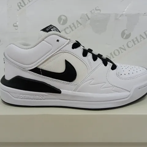 BOXED PAIR OF JORDAN STADIUM 90S IN WHITE - UK 3
