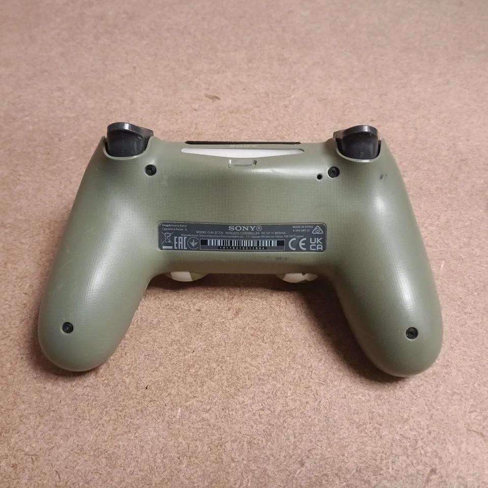 SONY PLAYSTATION 4 DUALSENSE WIRELESS CONTROLLER IN CAMO