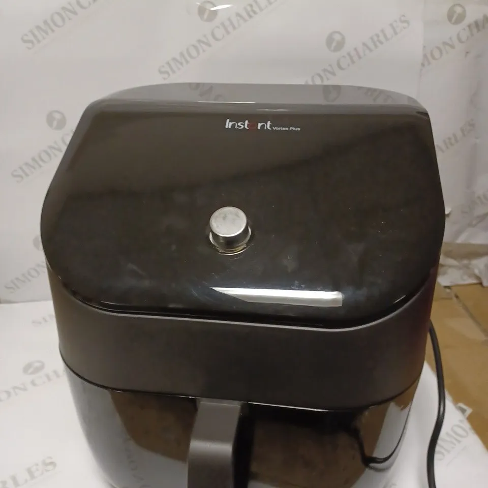 INSTANT POT VORTEX PLUS AIRFRYER