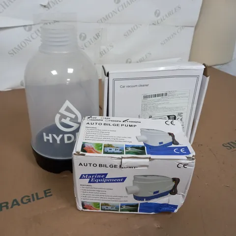 BOX OF ASSORTED CAR ACCESSORIES TO INCLUDE - HYDRO BOTTLE - CAR VACUUM - AUTO BILGE PUMP / COLLECTION ONLY