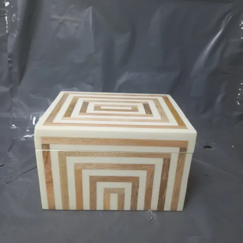 Resin Wooden Box Linear Design