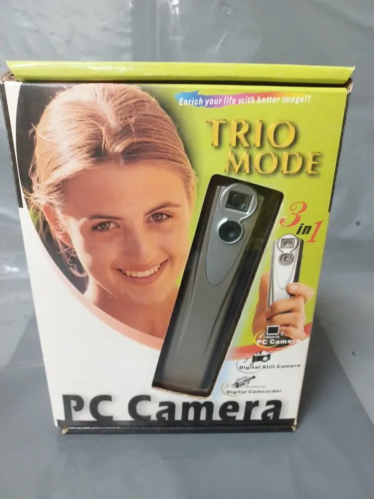 Lot 7713: DYNAMODE TRIO MODE PC CAMERA M6420 - 5205820 | Simon Charles ...