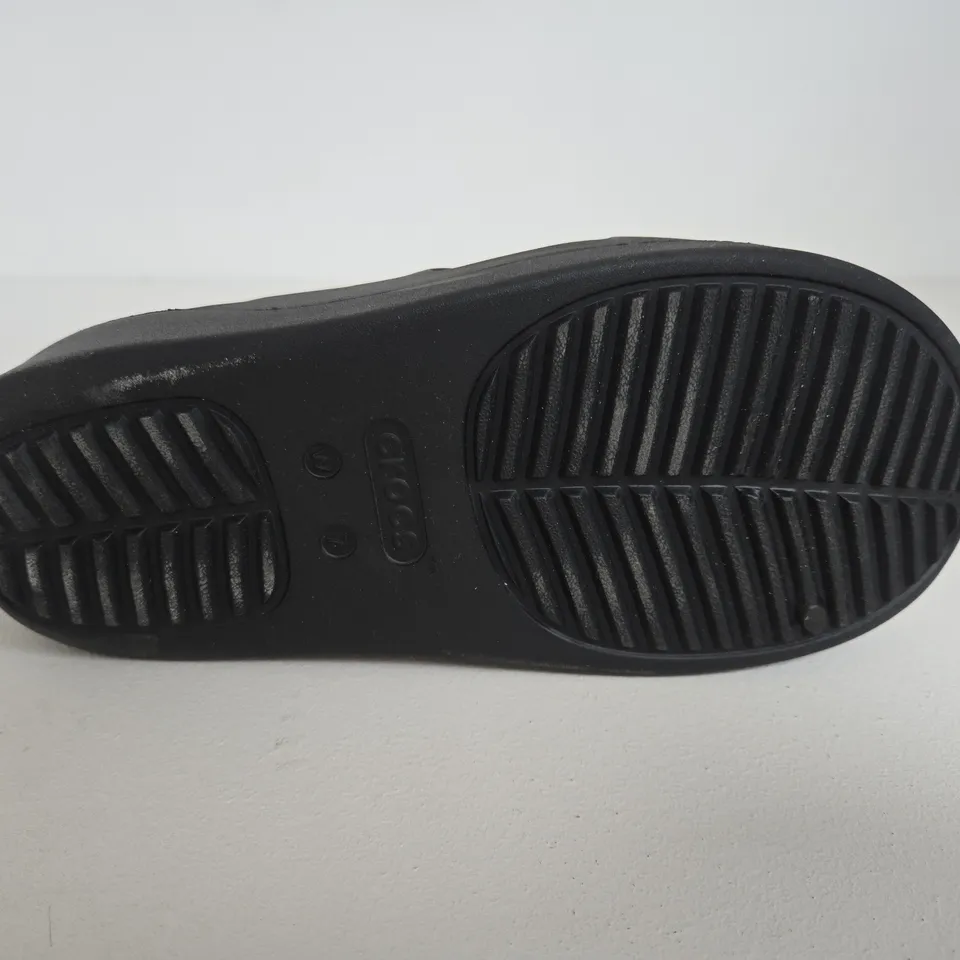 CROCS GATEWAY PLATFORM H-STRAP SIZE F7