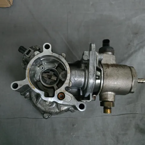 HIGH PRESSURE FUEL PUMP AND VACUUM PUMP ASSEMBLY FOR VW AUDI GROUP (VAG) 2.0 TFSI ENGINE  