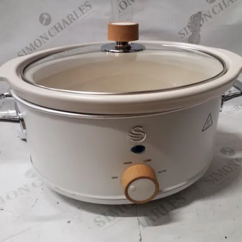 BOXED SWAN 3.5L SLOW COOKER - COTTON WHITE