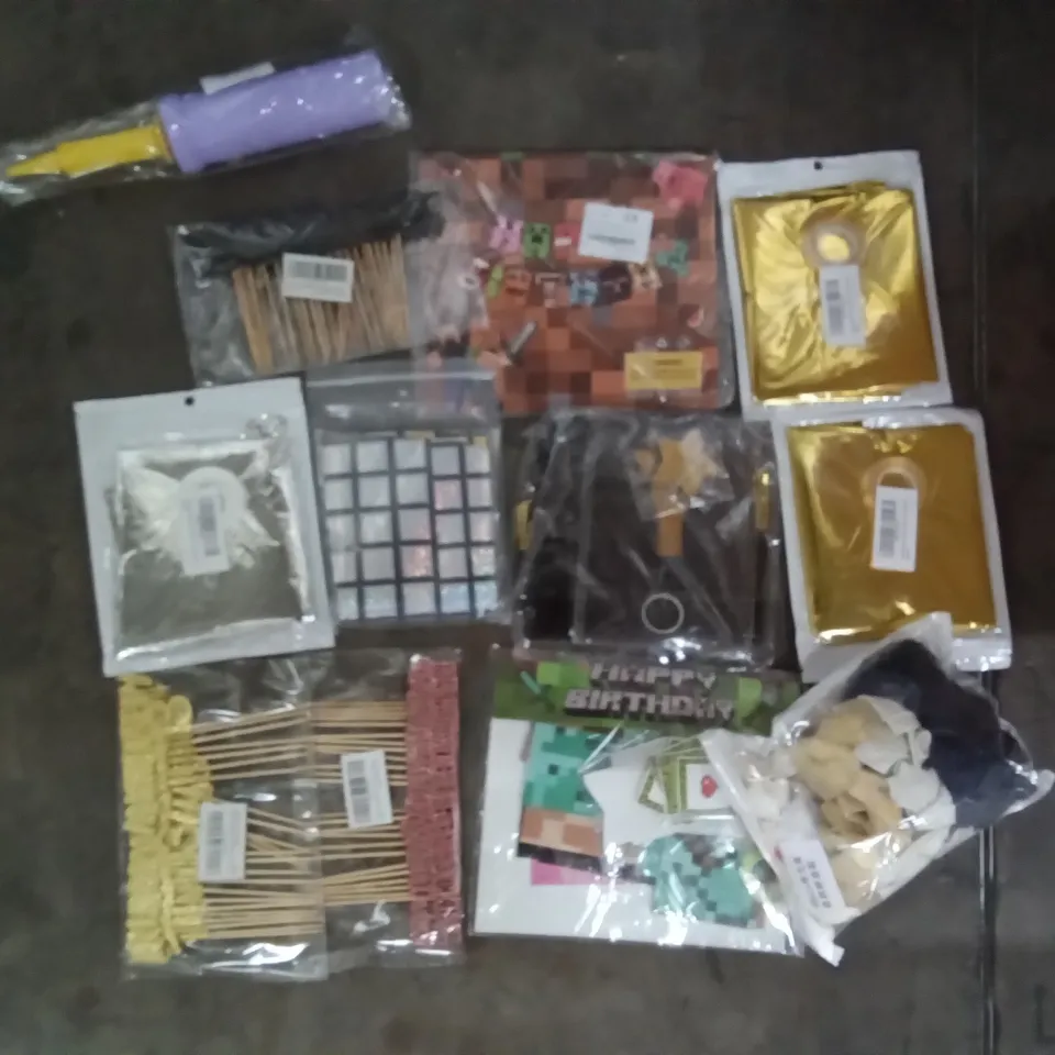 PALLET OF APPROXIMATELY 25 BOXES OF BALLOONS AND PARTY ACCESSORIES 