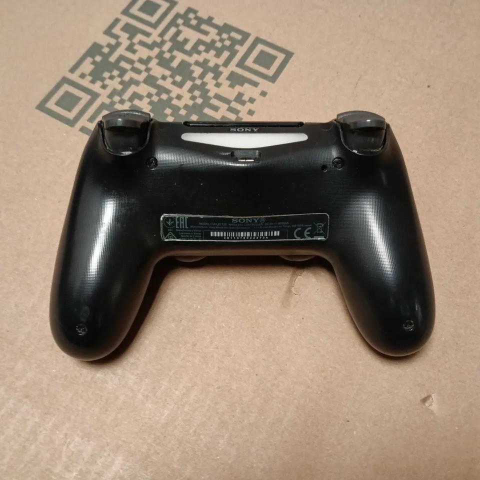 SONY PLAYSTATION 4 DUALSHOCK 4 WIRELESS CONTROLLER – BLACK