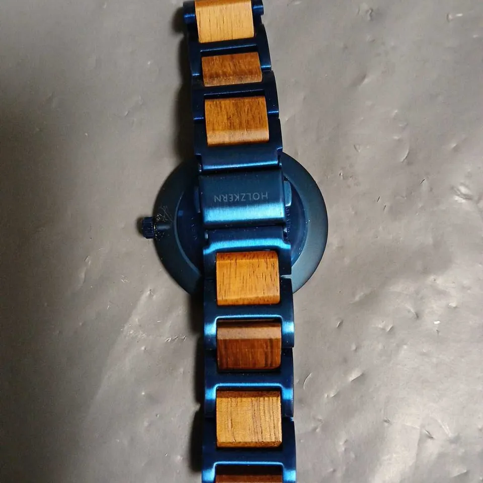 BOXED HOLZKERN BLUE AND WOODEN DETAILED WATCH