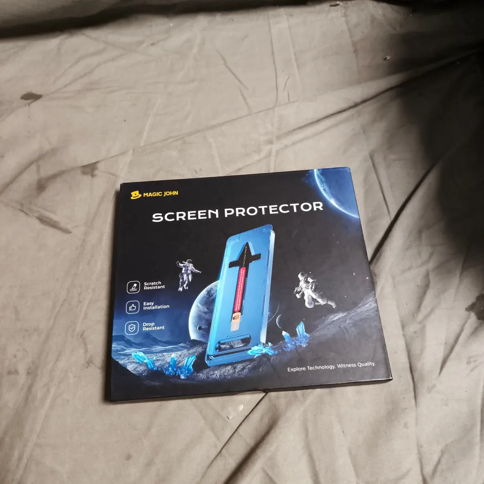 APPROXIMATELY 20 ASSORTED MOBILE PHONE ACCESSORIES INCLUDING MINUTEONE SCREEN PROTECTOR , MINI POCKET POWER BANK AND MAGIC JOHN SCREEN PROTECTOR 