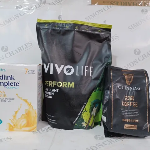 APPROXIMATELY 5 ASSORTED FOOD & DRINK ITEMS TO INCLUDE GUINNESS COFFEE, VIVO LIFE PERFORM RAW PLANT PROTEIN & BCAA, NUALTRA FOODLINK COMPLETE COMPACT BANANA FLAVOUR, ETC