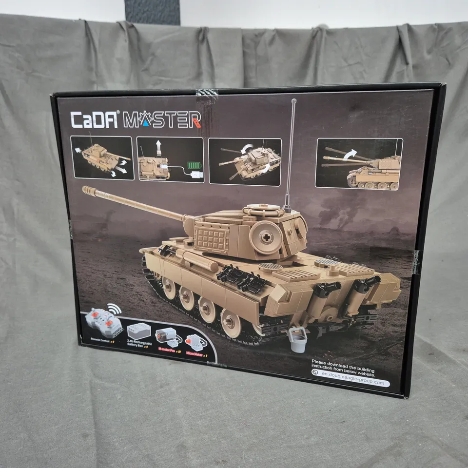 BOXED CADA MASTER PANTHER TANK 907 PCS