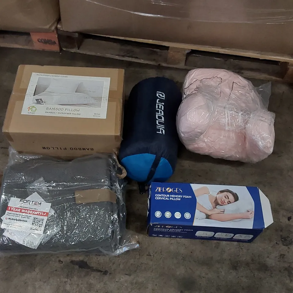 PALLET OF ASSORTED PILLOWS, CUSHIONS AND RELATED COMFORT PRODUCTS ECT