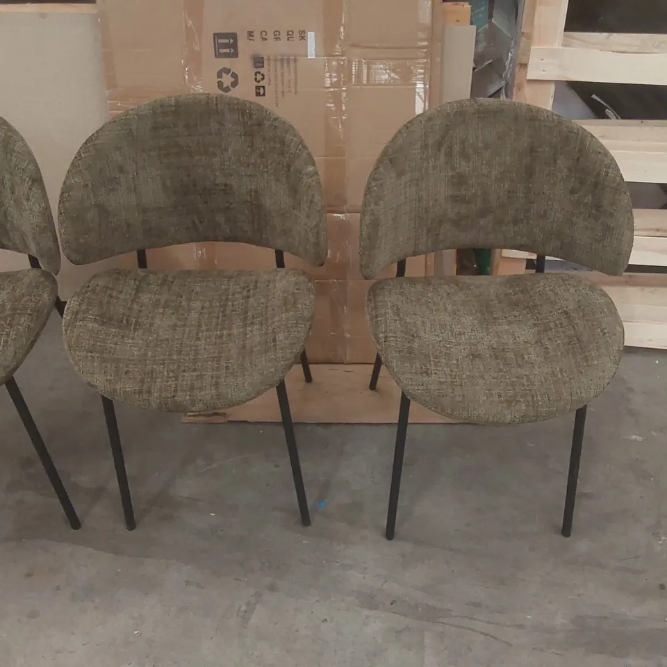WEXLEY SET OF 4 VELVET DINING CHAIRS  UPHOLSTERY COLOUR: OLIVE GREEN