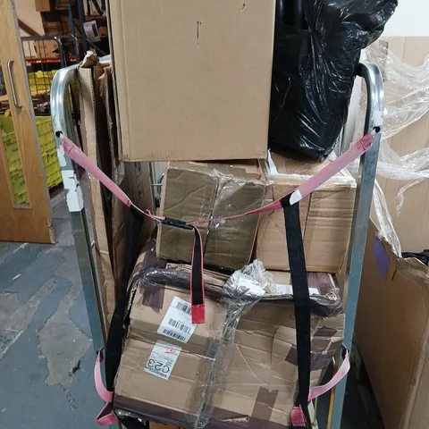 CAGE OF APPROXIMATELY 6 ASSORTED BROKEN ITEMS TO INCLUDE - MIRROR, ELECTRIC STOVE, AND HIGHLAND ORB ETC. - COLLECTION ONLY 