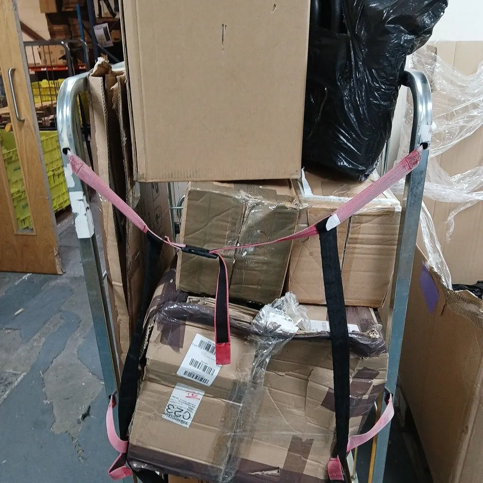 CAGE OF APPROXIMATELY 6 ASSORTED BROKEN ITEMS TO INCLUDE - MIRROR, ELECTRIC STOVE, AND HIGHLAND ORB ETC. - COLLECTION ONLY 