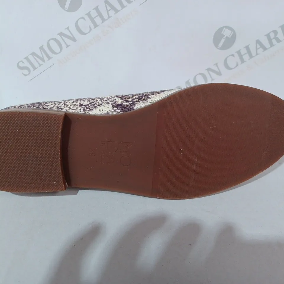 BOXED MODA IN PELLE SIZE 6