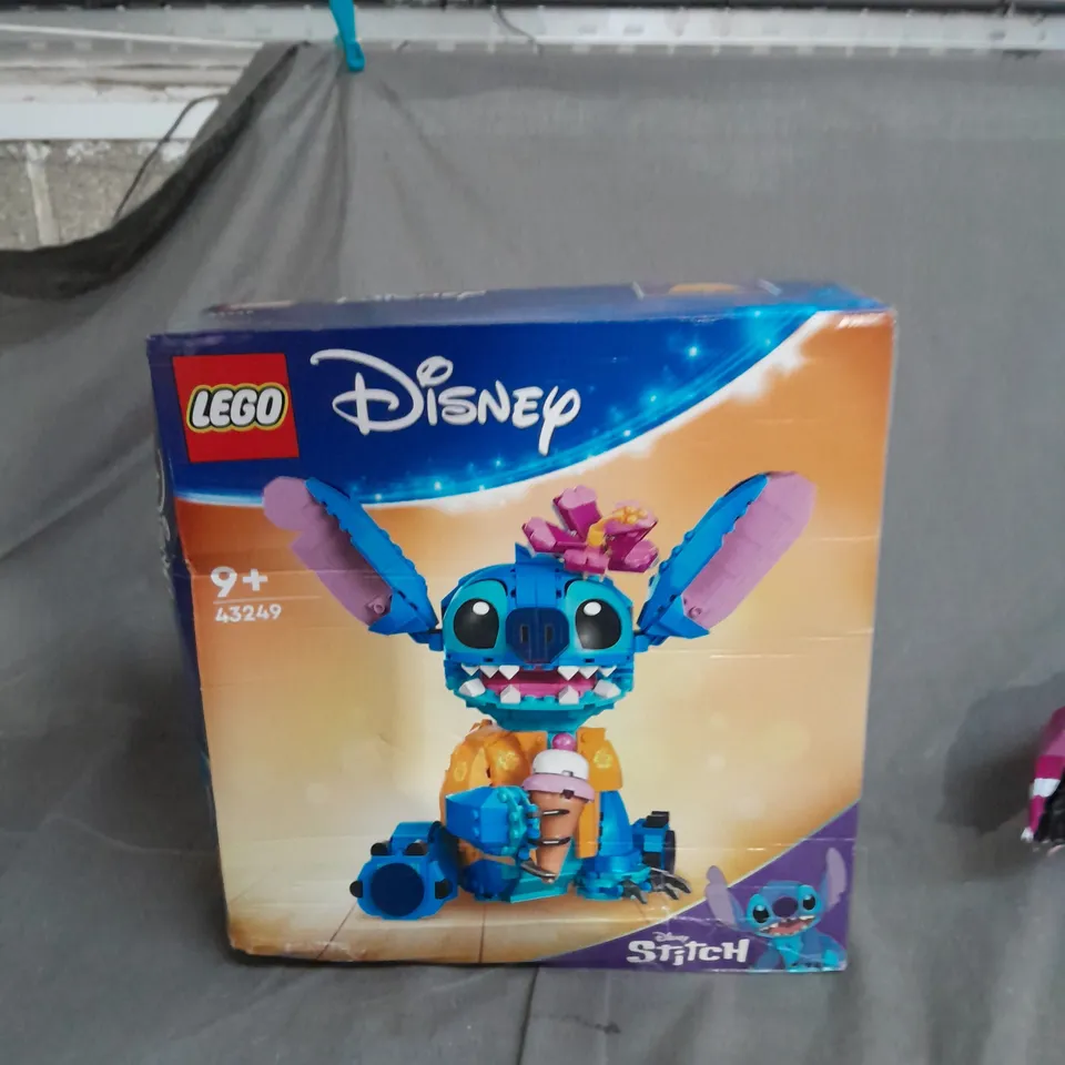 BOXED LEGO DISNEY STITCH 43249