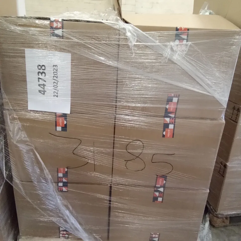 PALLET OF ASSORTED ITEMS INCLUDING WATER BALLOONS, GOLD TINSEL, CHRISTMAS BALLOONS, FACE MASK, WILLY WONKA DVD, SPORTLINE HEADBANDS