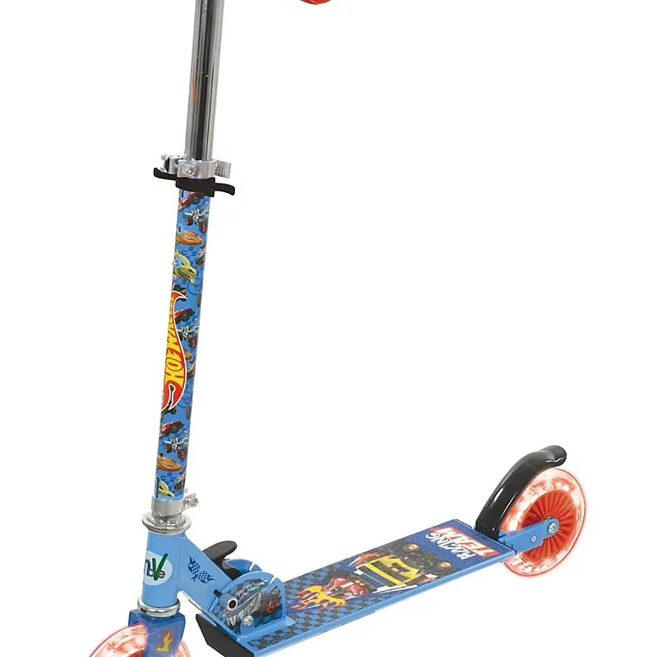 BOXED MOVE HOTWHEELS FOLDING IN LINE SCOOTER WITH LIGHT UP WHEELS