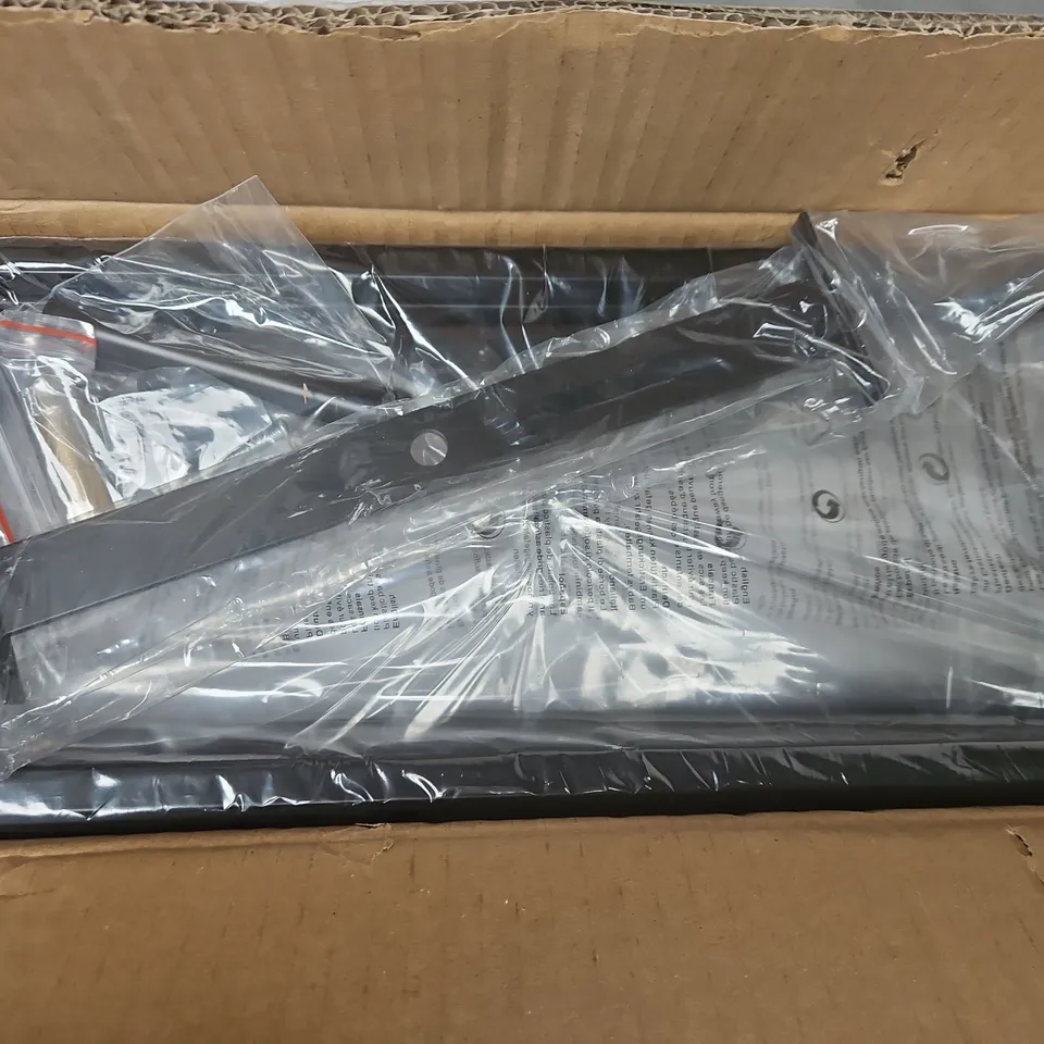 BOXED LWYTJO LIGHT FIXTURE (X0081-4)
