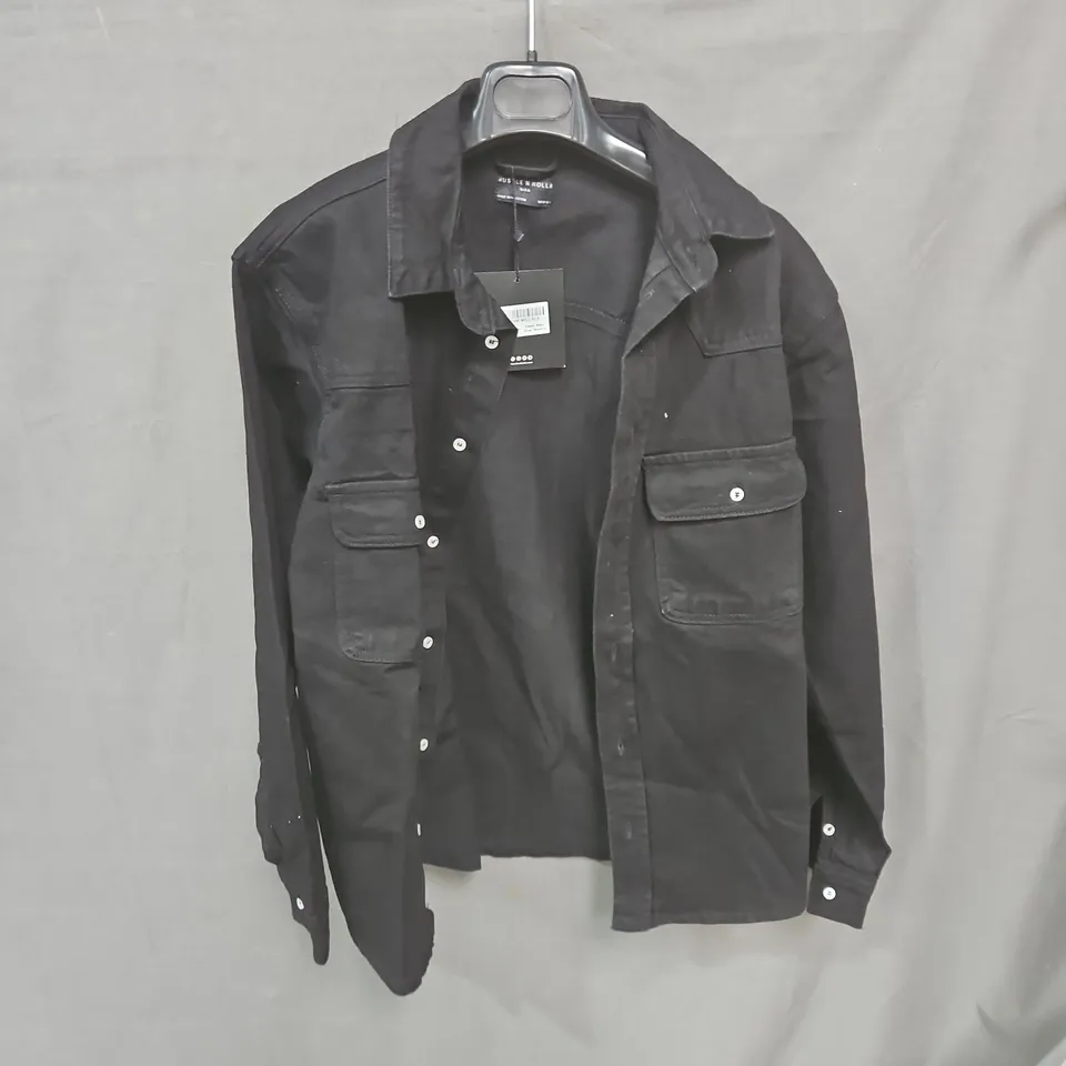 HUSTLE N HOLA MEN'S BLACK SHIRT – ST0009M-MED-BLK, MEDIUM 