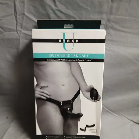 U-STRAP 10X DOUBLE TAKE SET – VIBRATING DILDO & HARNESS (ADULT SEX TOY)