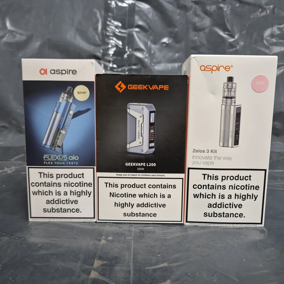 BOX OF APPROXIMATELY 20 ASSORTED VAPING ITEMS AND PRODUCTS TO INCLUDE GEEK VAPE, ASPIRE, ETC