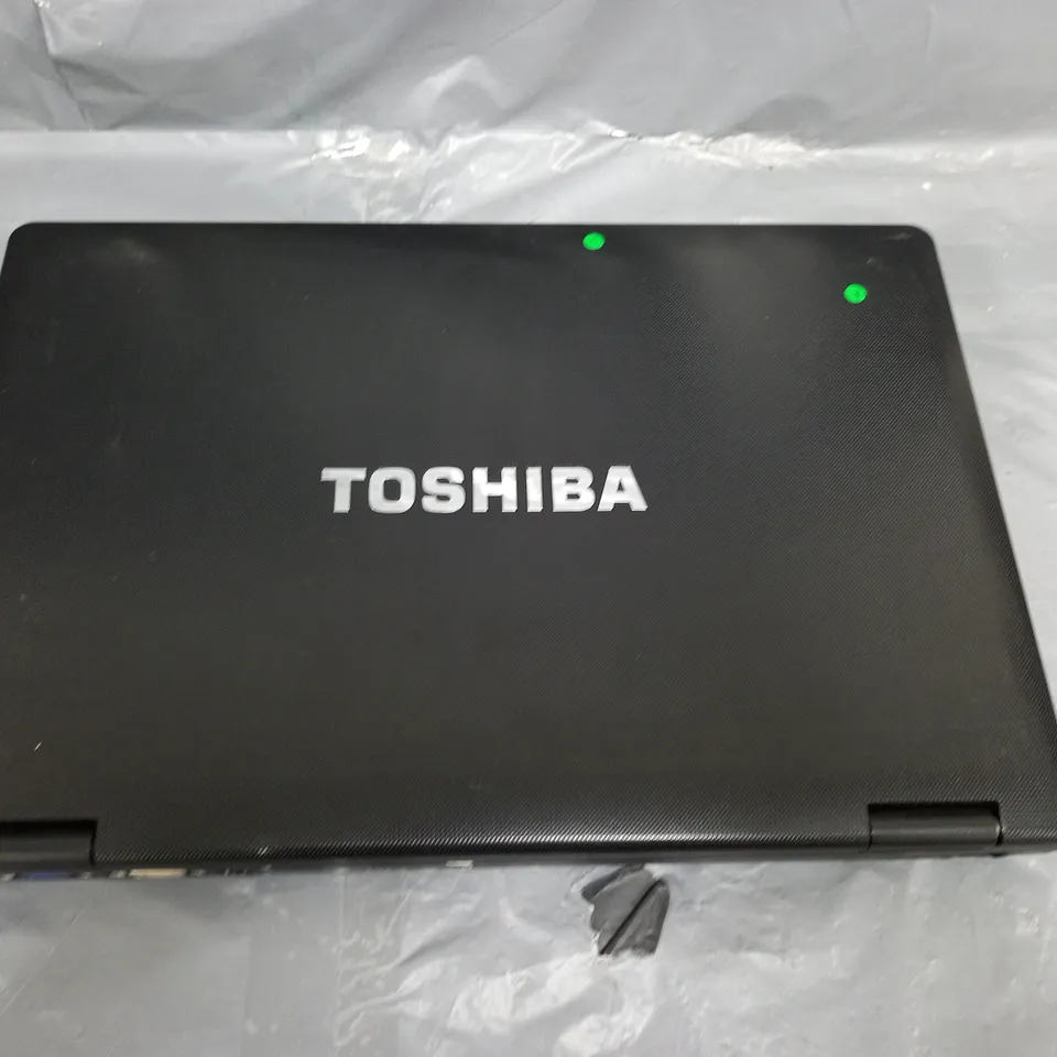 TOSHIBA TECRA A11 15 INCH I3 M 380 2.53GHZ
