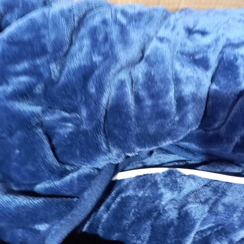 COZEE HOME HEATED PLUSH WEARABLE BLANKET IN NAVY