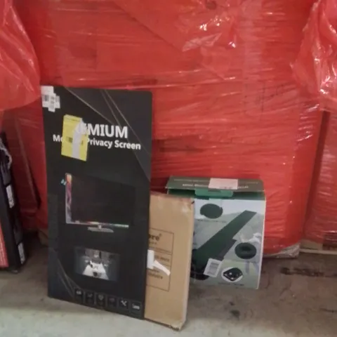 PALLET OF ASSORTED HOUSEHOLD GOODS AND PRODUCTS TO INCLUDE;MONITOR PRIVACY SCREEN,TOILET SEAT,GOLF SIMULATOR GAME