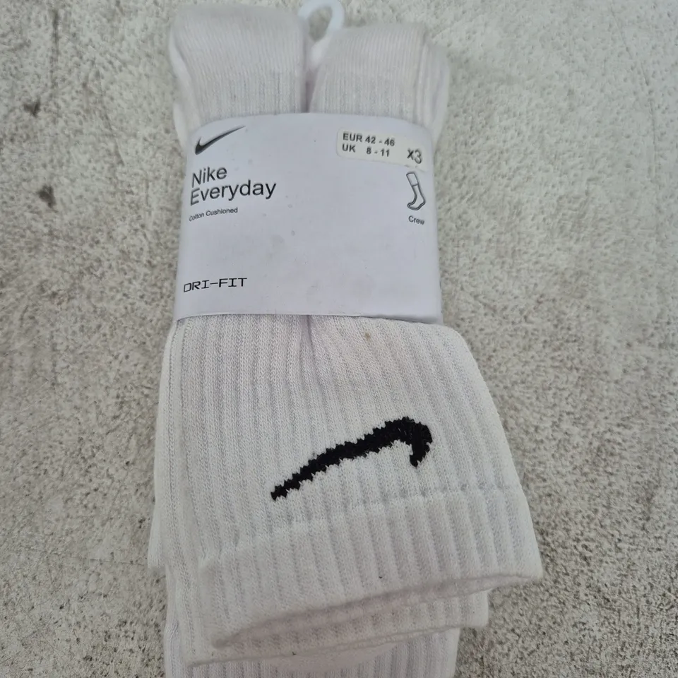 NIKE EVERYDAY COTTON CUSHIONED CREW SOCKS – PACK OF 3, UK 8–11