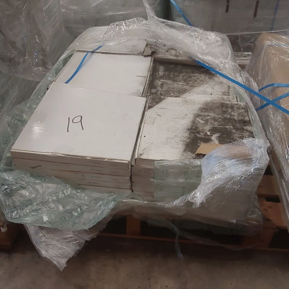 PALLET CONTAINING APPROXIMATELY 243x MOSAIC TILES