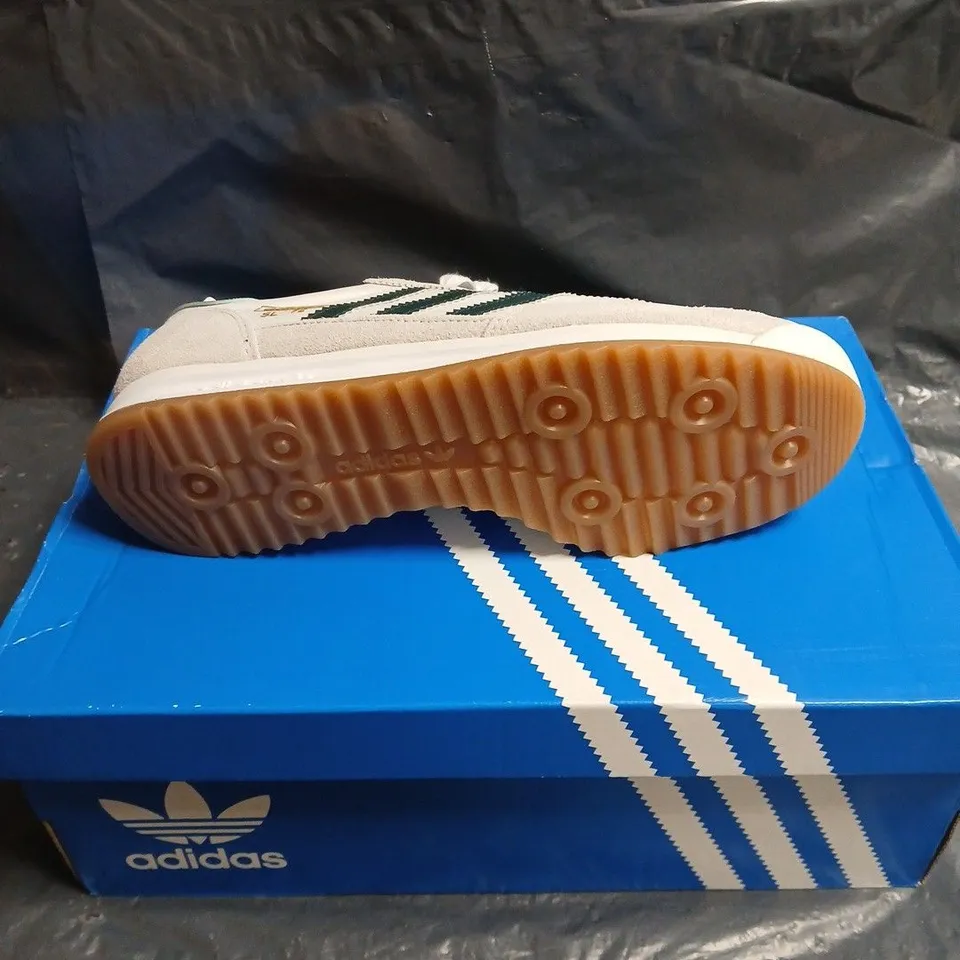ADIDAS SL72 SNEAKERS – WHITE WITH DARK GREEN THREE-STRIPES UK SIZE 8.5