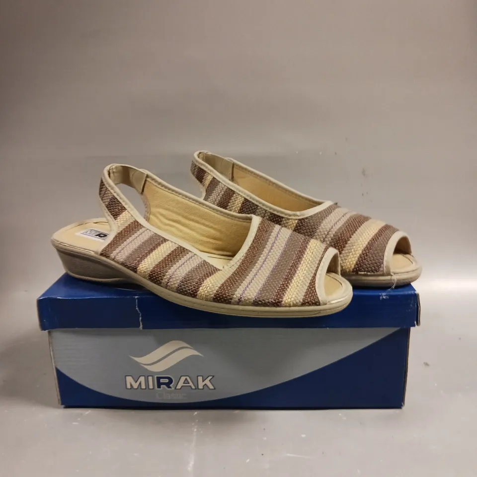 BOXED PAIR OF MIRAK CLASSIC OPEN TOE SLIP ON SANDLES IN BROWN - SIZE 7