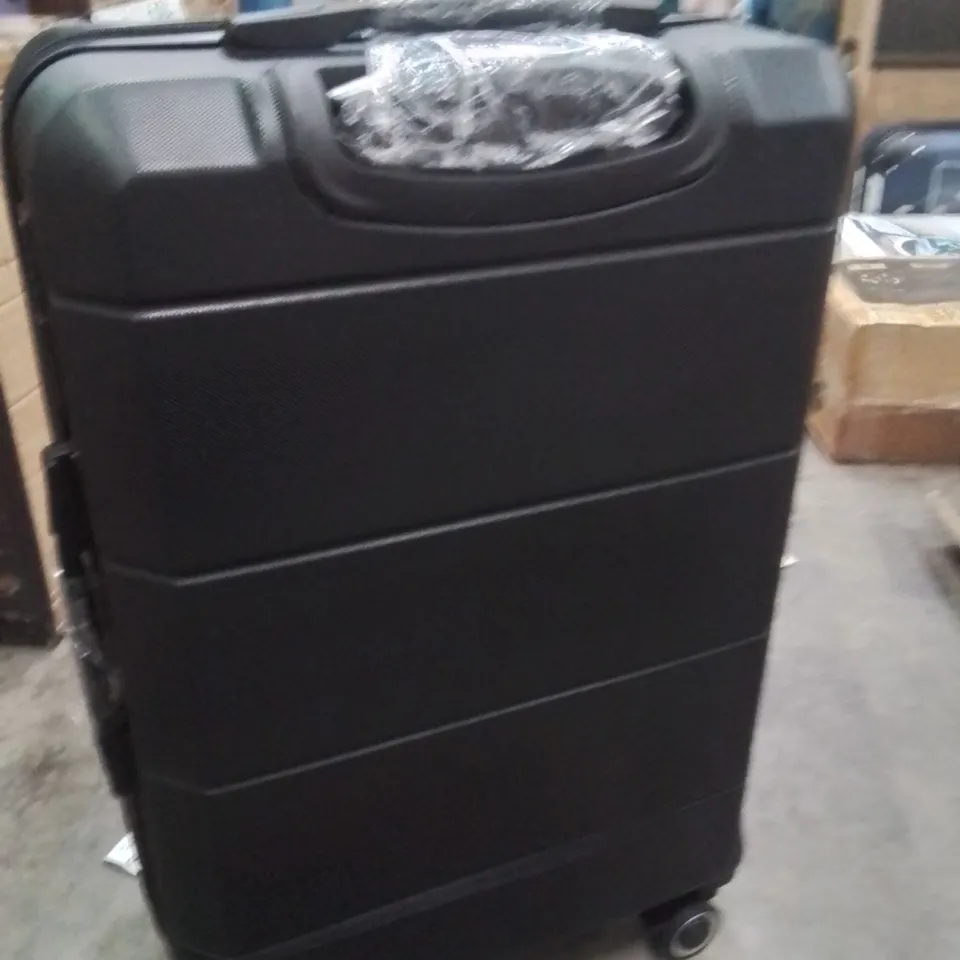 LUGG TRAVEL SUITCASE BLACK 