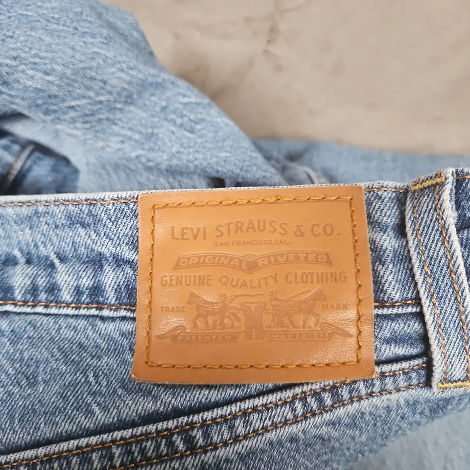 LEVI'S JEANS – MEN'S DENIM, SIZE 33 (LEVI STRAUSS & CO)